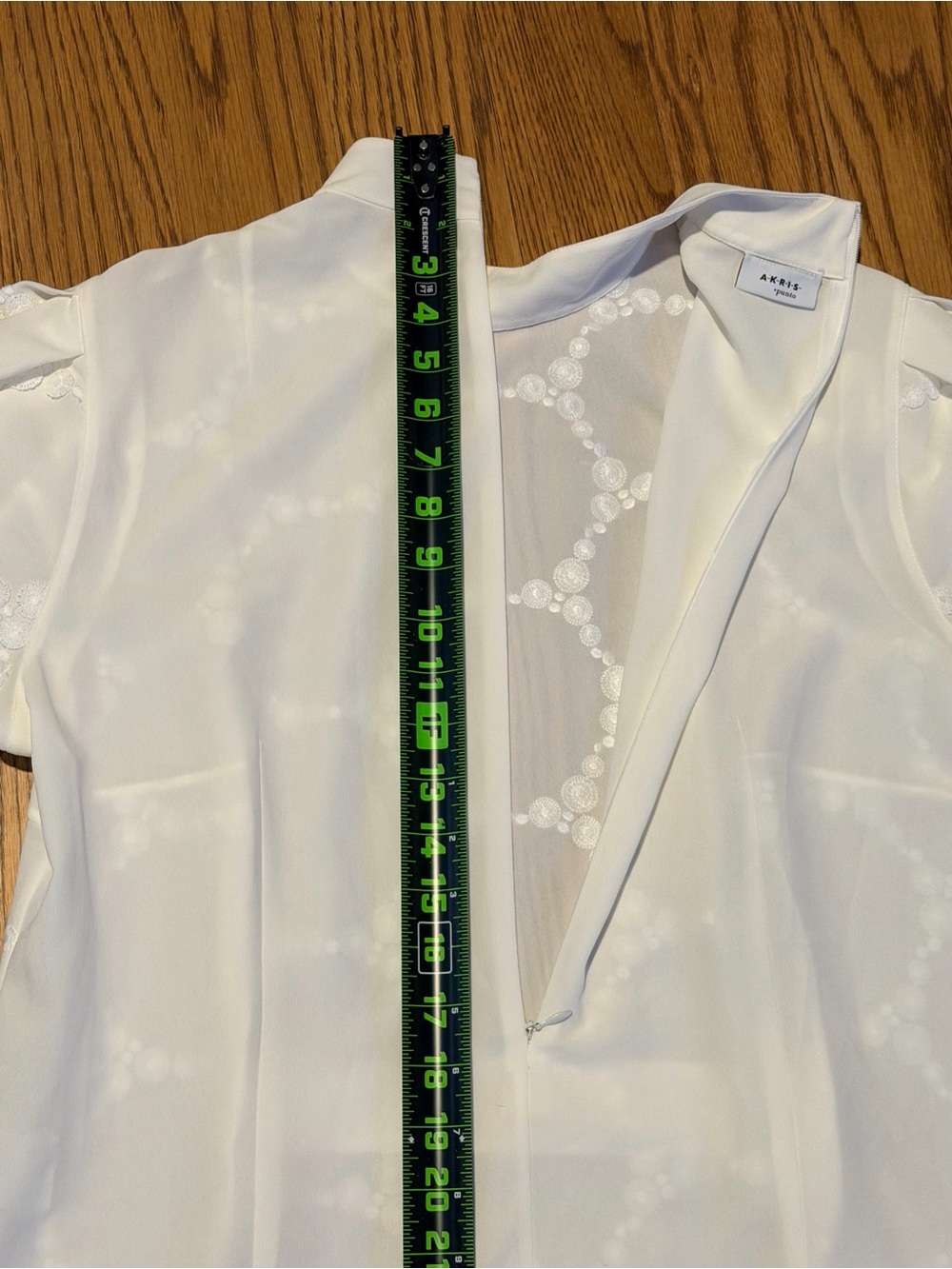 Akris Punto White Embroidered Belted Blouse Mock Neck Long Sleeve - Picture 15 of 16
